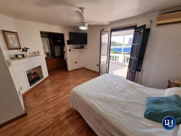 Casa céntrica de dos plantas