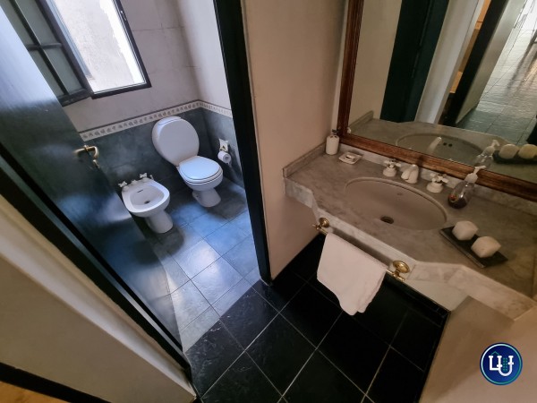 Casa céntrica de dos plantas