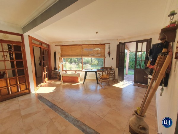 Casa en zona de vegetación