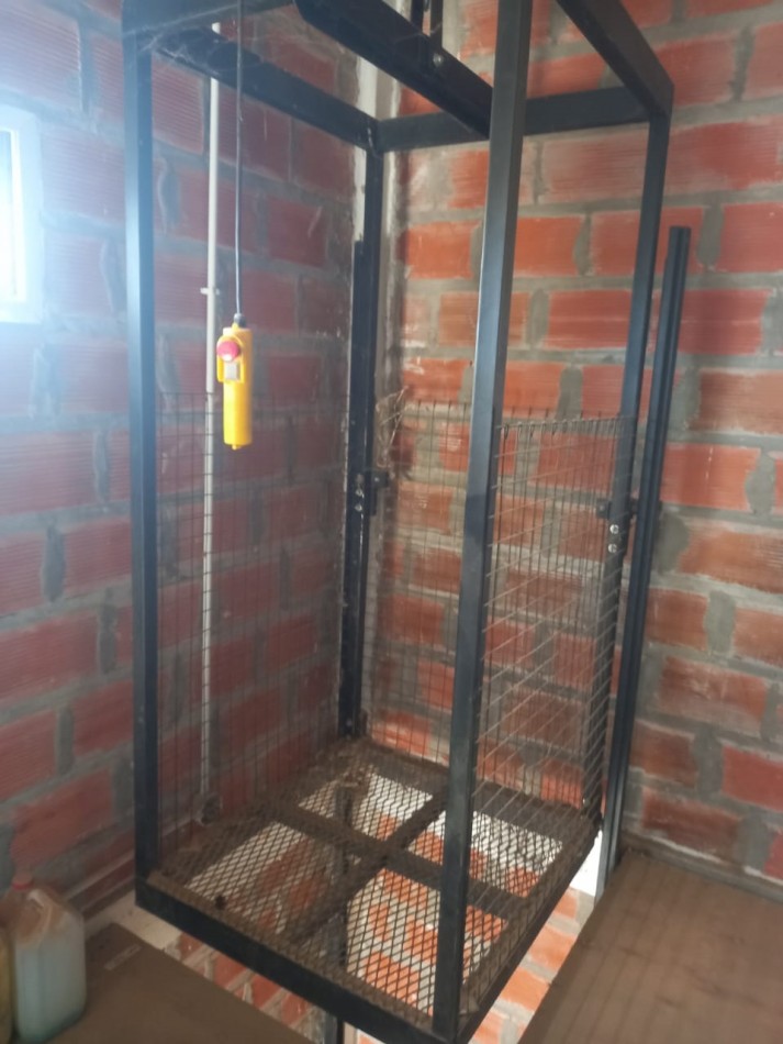 Galpon  en venta - Colonia Avellaneda