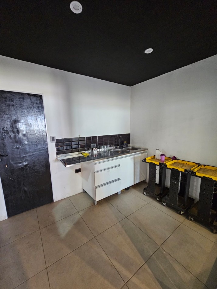 Galpon con casa en venta 