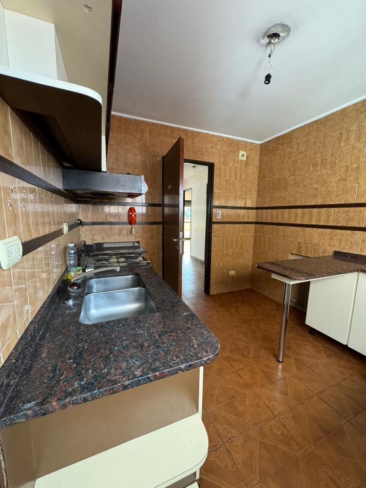 Departamento 3 dormitorios - Edificio Oro - zona centro 