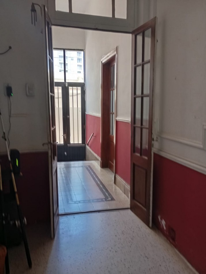 Casa de 2 plantas en zona centro