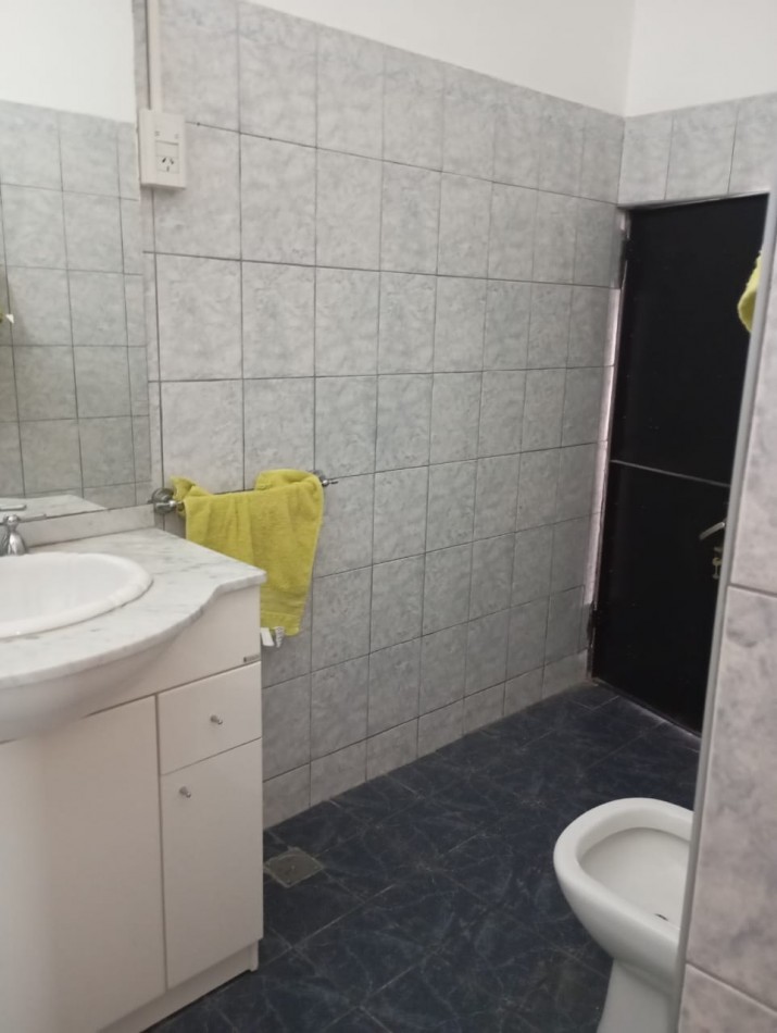 Casa de 2 plantas en zona centro