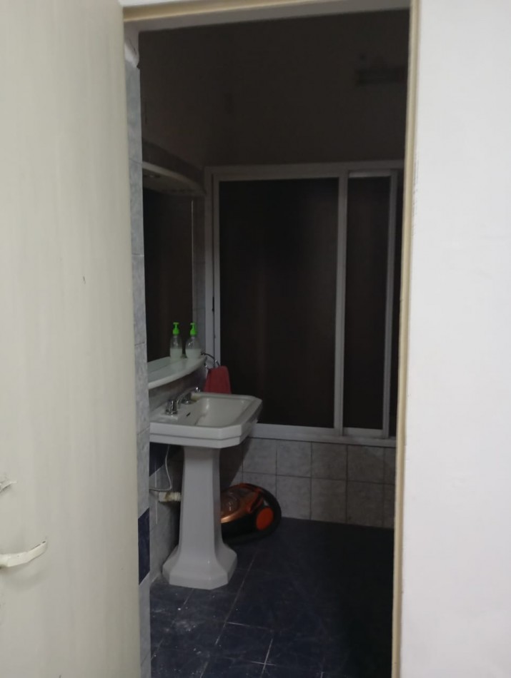 Casa de 2 plantas en zona centro