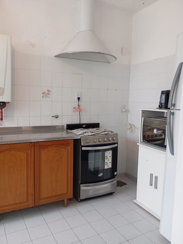 Casa de 2 plantas en zona centro