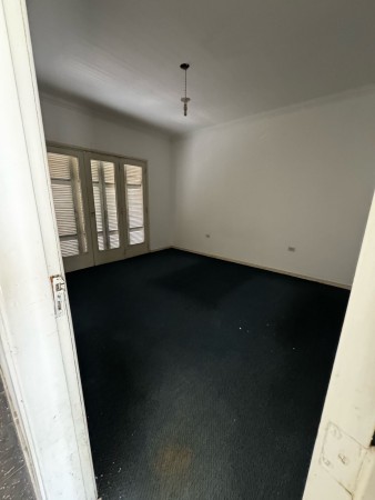 Propiedad desarrollada en 2 plantas - Zona Comercial 