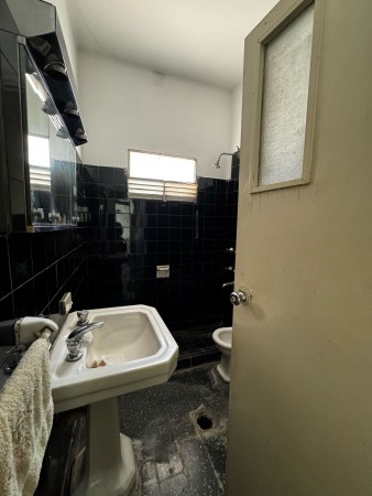 Propiedad desarrollada en 2 plantas - Zona Comercial 