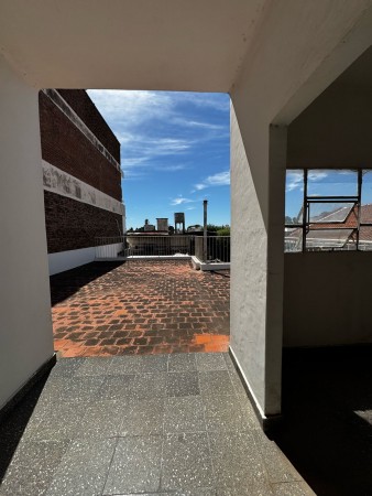 Propiedad desarrollada en 2 plantas - Zona Comercial 