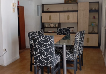 Casa de 2 plantas en zona centro